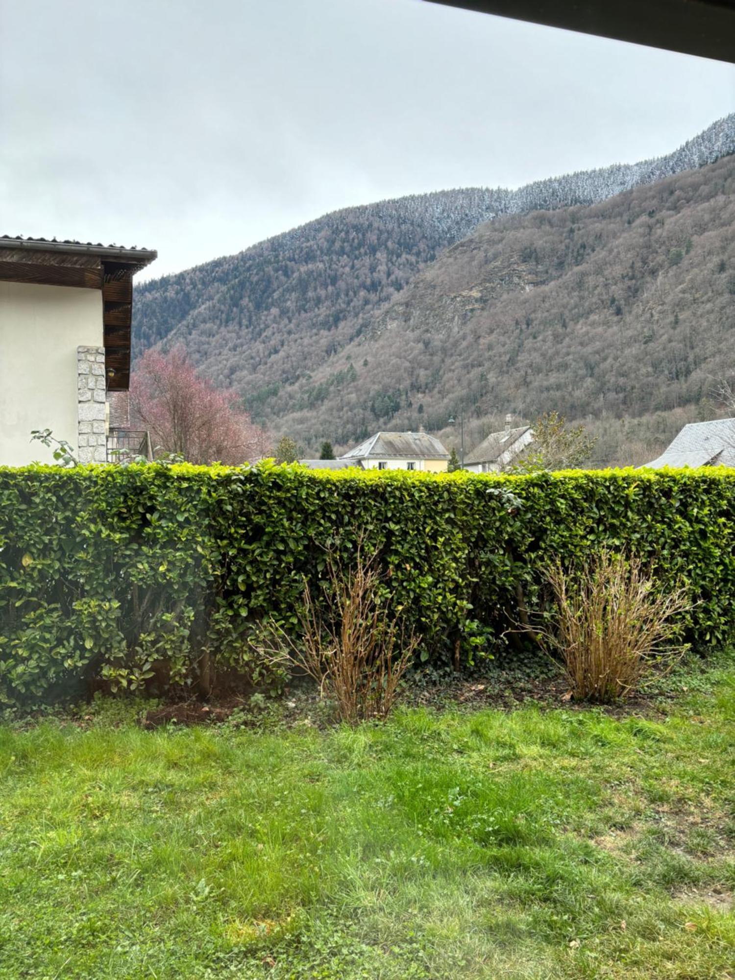 L'Oursiere A Saint Mamet Apartment Exterior photo